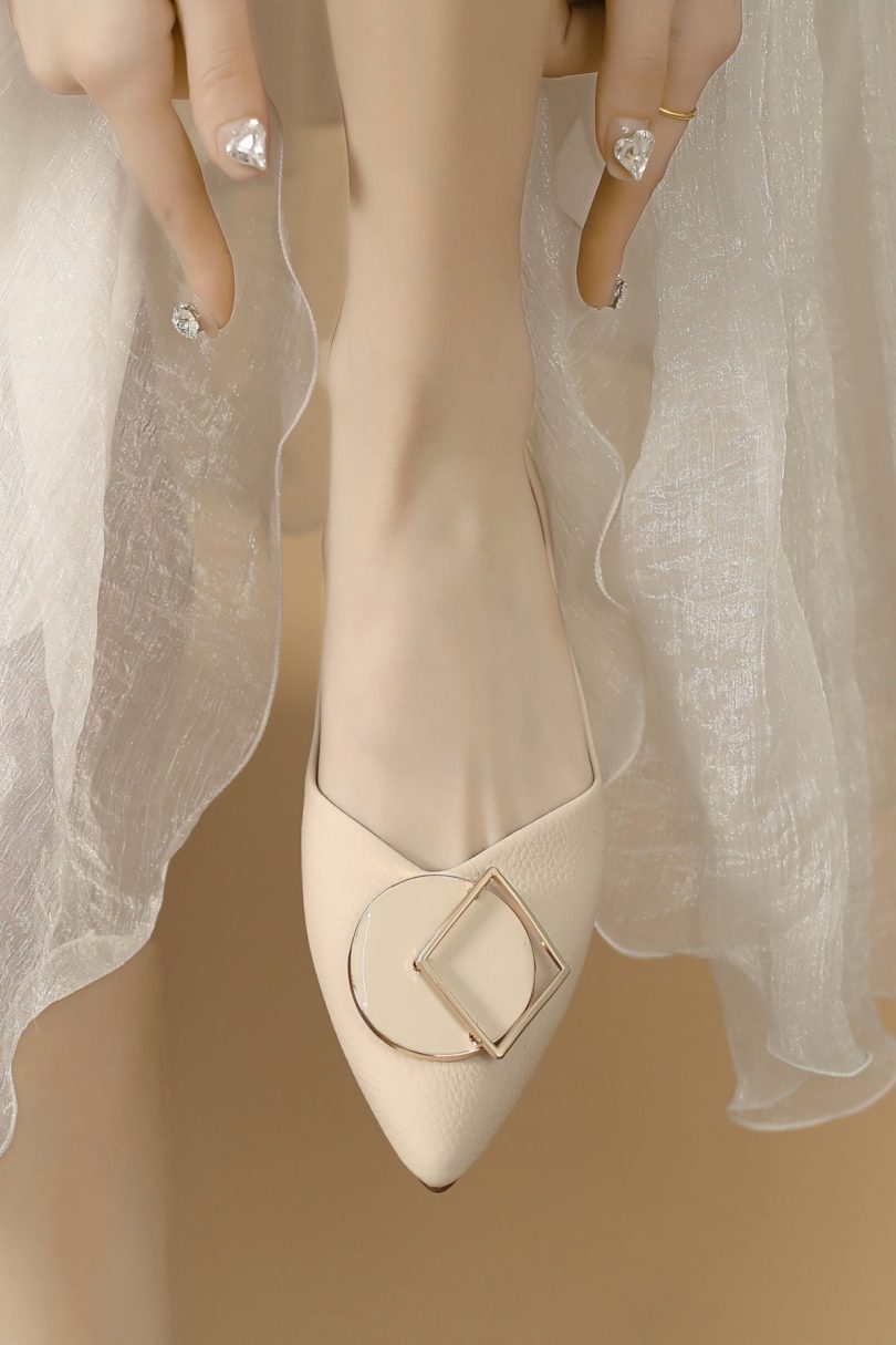 Buckle fashionable pointed toe soft sole pumps - Image 6