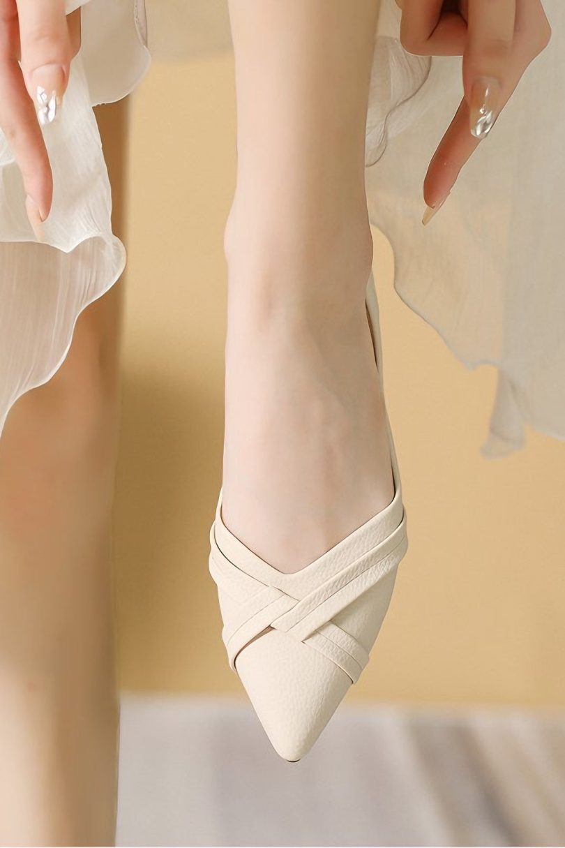 Buckle fashionable pointed toe soft sole pumps - Image 3