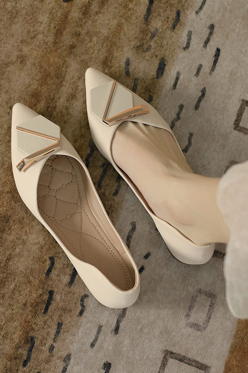 Buckle fashionable pointed toe soft sole pumps - Image 7